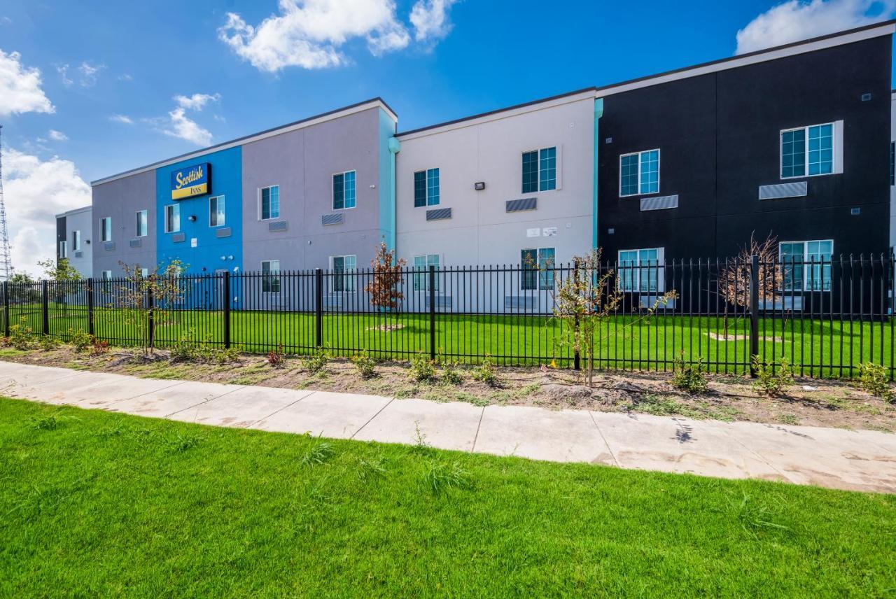 Scottish Inns-Campus Fort Worth Bagian luar foto